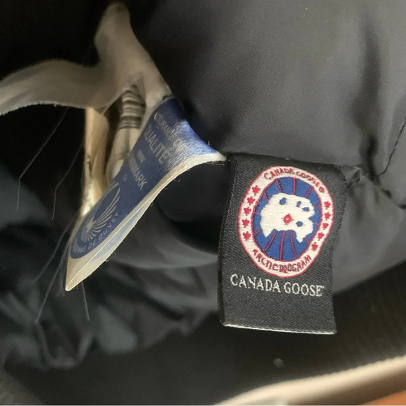 Canada Goose Chilliwack Heritage Bomber Jacket Black M - Picture 6 of 13